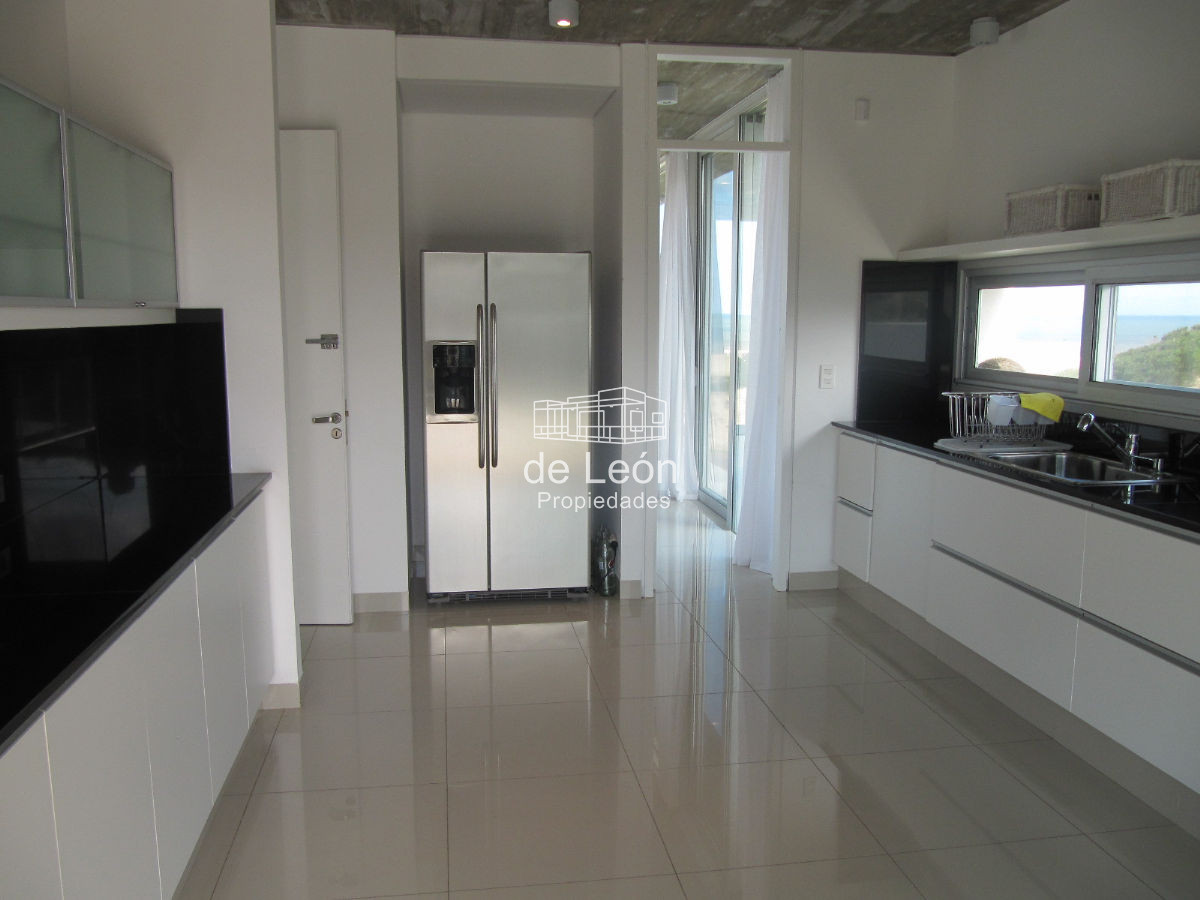 Casa ID.602 - Casa en primera linea Montoya