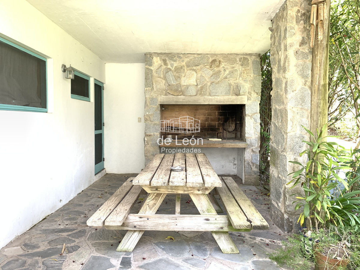 Casa ID.665 - Gran casa en La Barra, a pasos de la Posta del Cangrejo