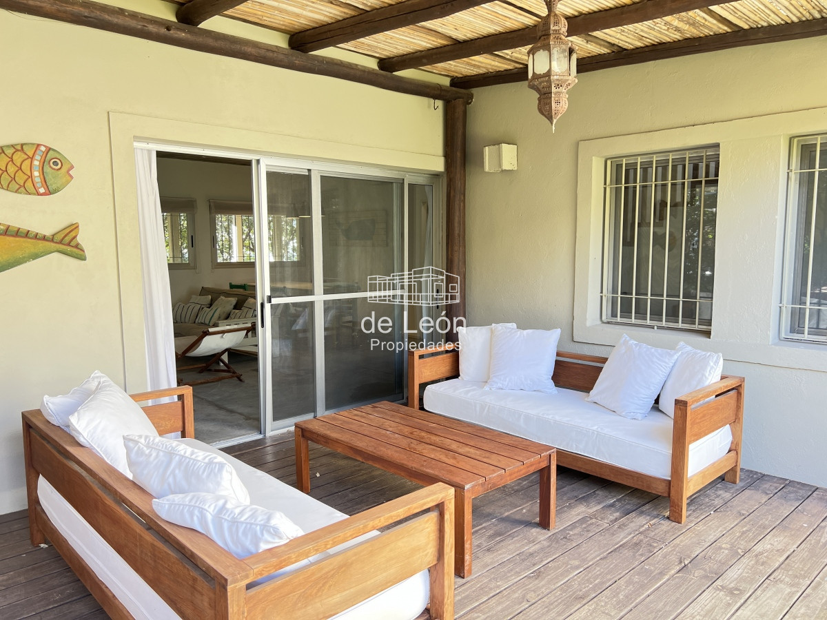 Casa ID.57 - Amplia casa con vista al mar en Montoya La Barra 