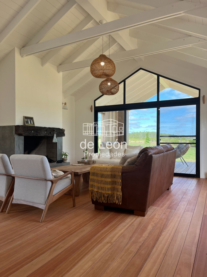 Casa ID.15132 - En venta casa a estrenar de 3 dormitorios y 2 baños en La Barra