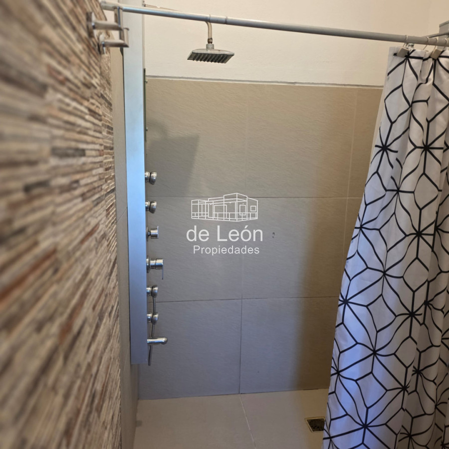 Casa ID.15373 - Casa en La Barra, 3 dormitorios y dependencia de servicio, piscina