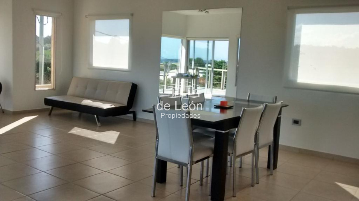 Casa ID.14756 - Se Vende casa de 4 dormitorios en Balneario Buenos Aires