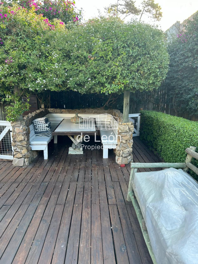 Casa ID.261 - Gran casa de 5 dormitorios + servicio en Montoya, La Barra