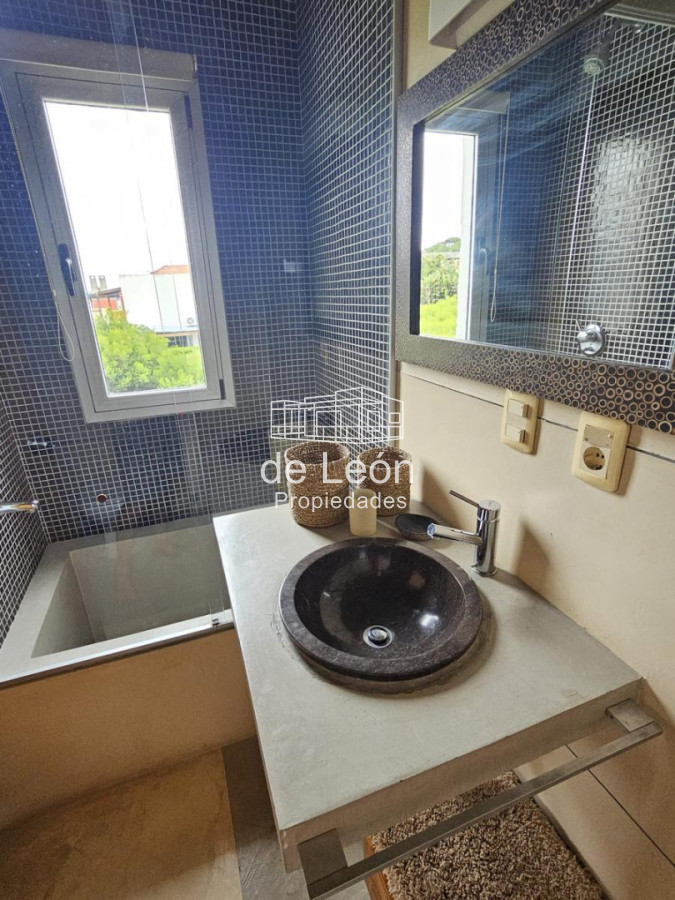 Casa ID.103 - Casa de 3 dormitorios y servicio en Montoya, La Barra