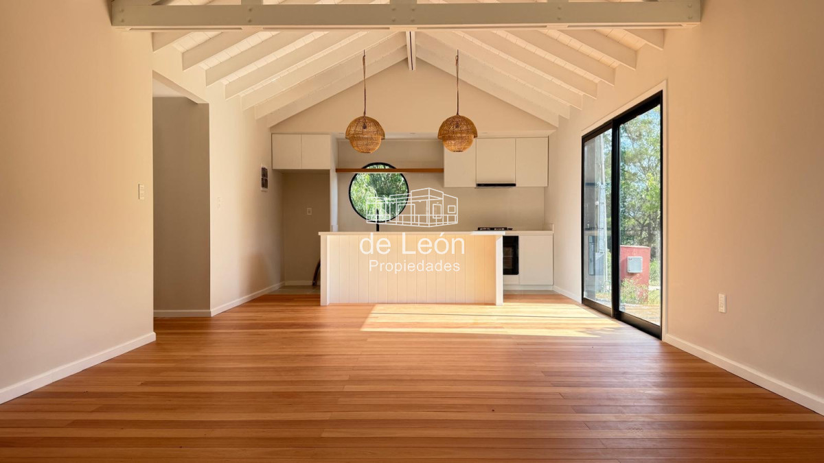 Casa ID.15205 - Casa en venta de 3 dormitorios y 2 baños