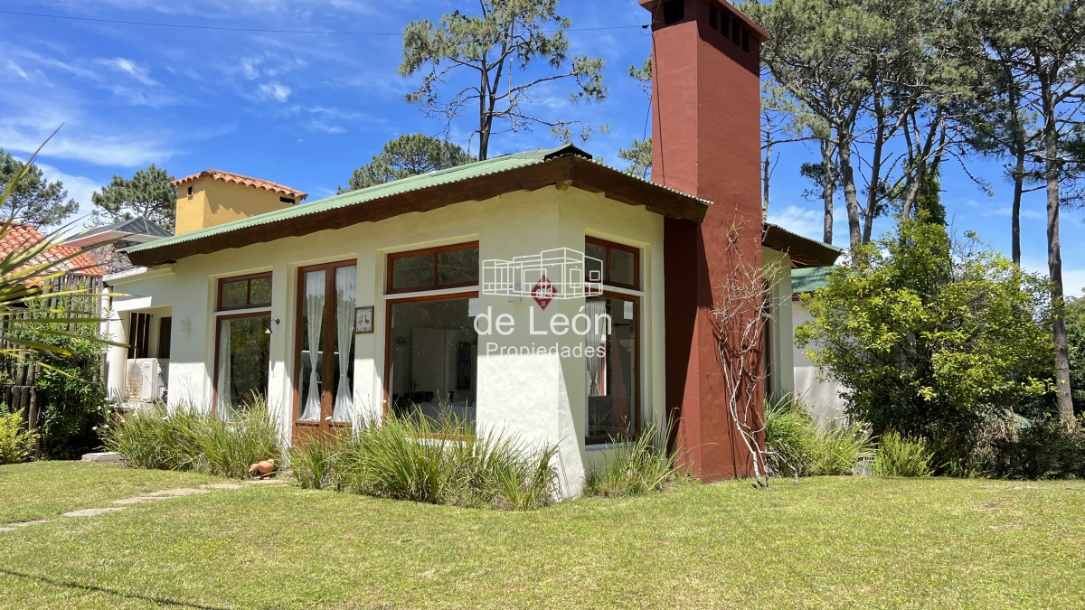 Casa ID.76 - Casa de 5 dormitorios y 5 baños en Motnoya, La Barra
