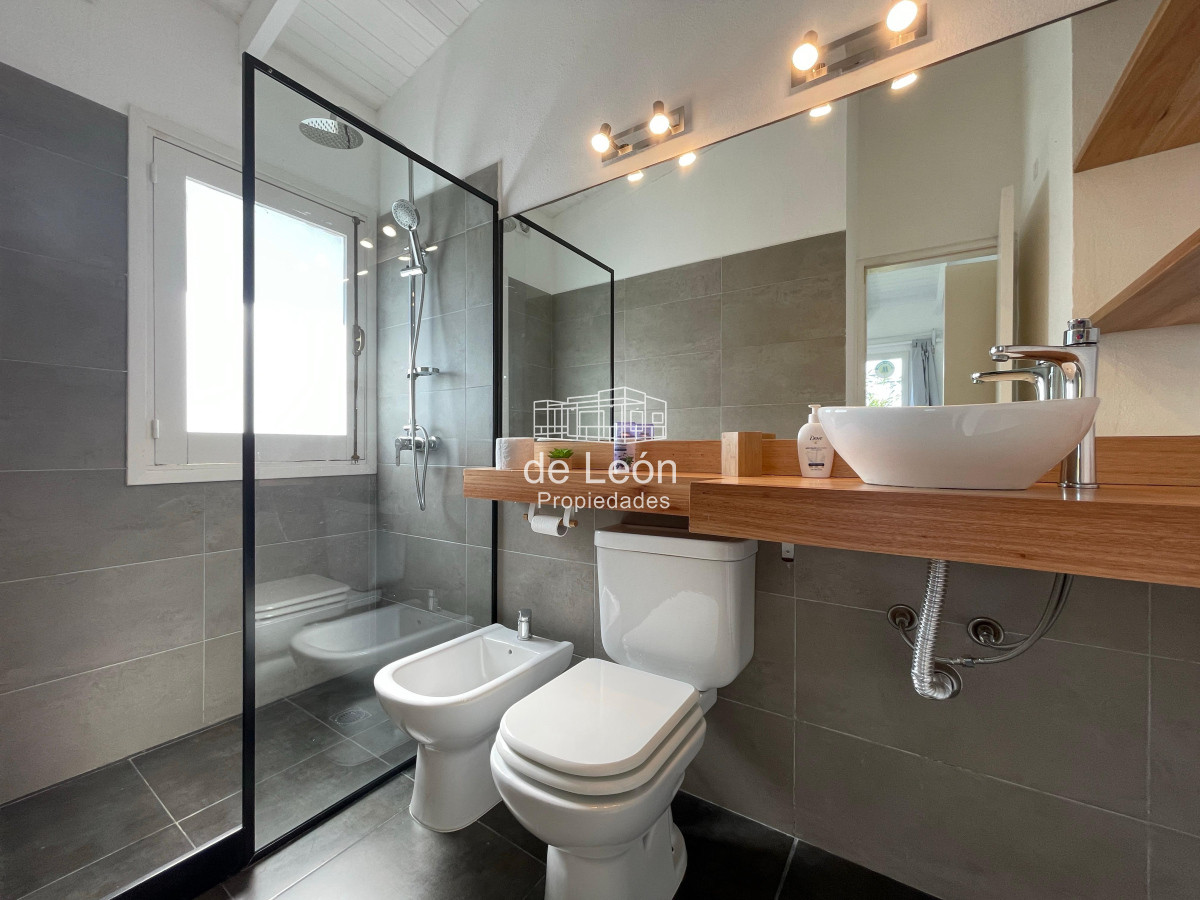Casa ID.14 - Casa de 3 dormitorios en suite y servicio, piscina