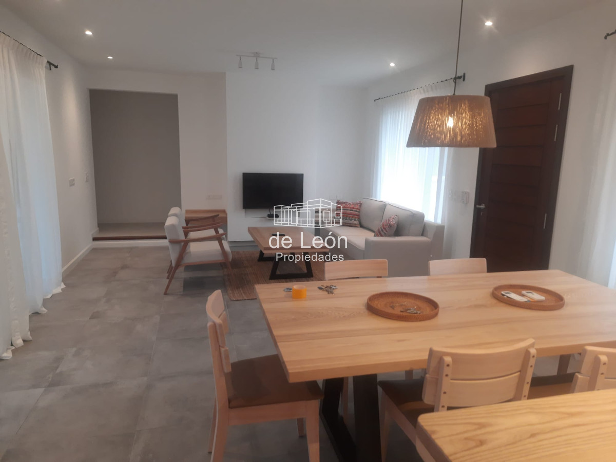 Casa ID.14985 - Moderna casa de 3 dormitorios a estrenar en la barra