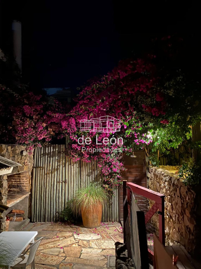 Casa ID.261 - Gran casa de 5 dormitorios + servicio en Montoya, La Barra