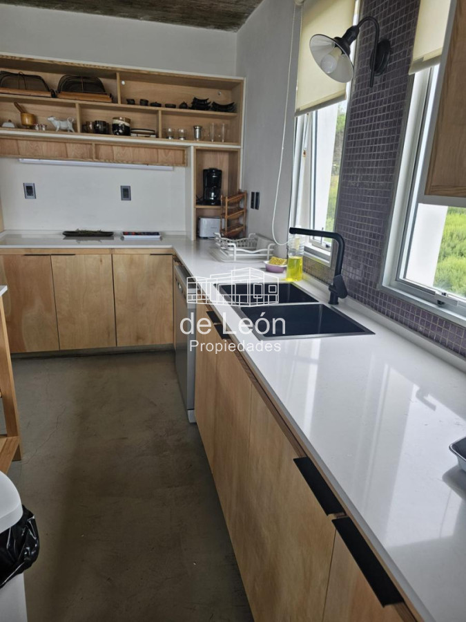 Casa ID.103 - Casa de 3 dormitorios y servicio en Montoya, La Barra