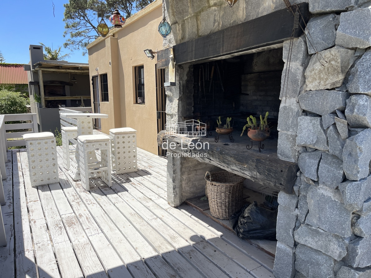 Casa ID.422 - Alquiler de temporada Casa de 3 dormitorios + servicio en Montoya, La Barra