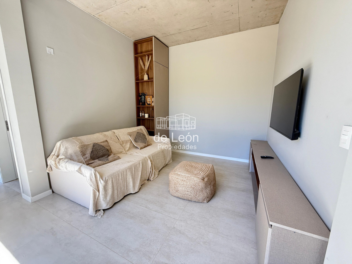 Casa ID.15324 - Espectacular casa de 4 dormitorios y servicio en barrio privado Reserva Montoya, La Barra