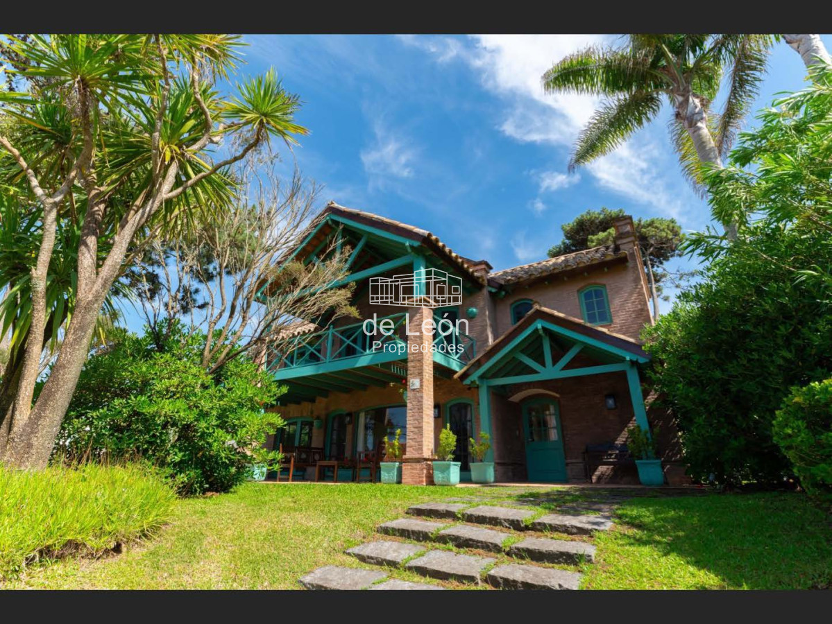 Casa ID.91 - Importante casa de 4 dormitorios en Montoya, La Barra