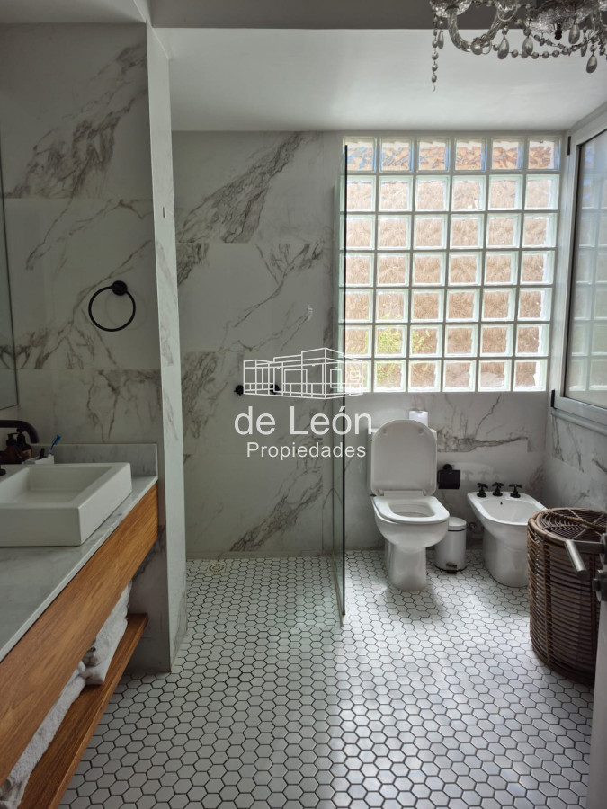 Casa ID.719 - Moderna casa en Montoya La Barra de 3 dormitorios en suite con piscina