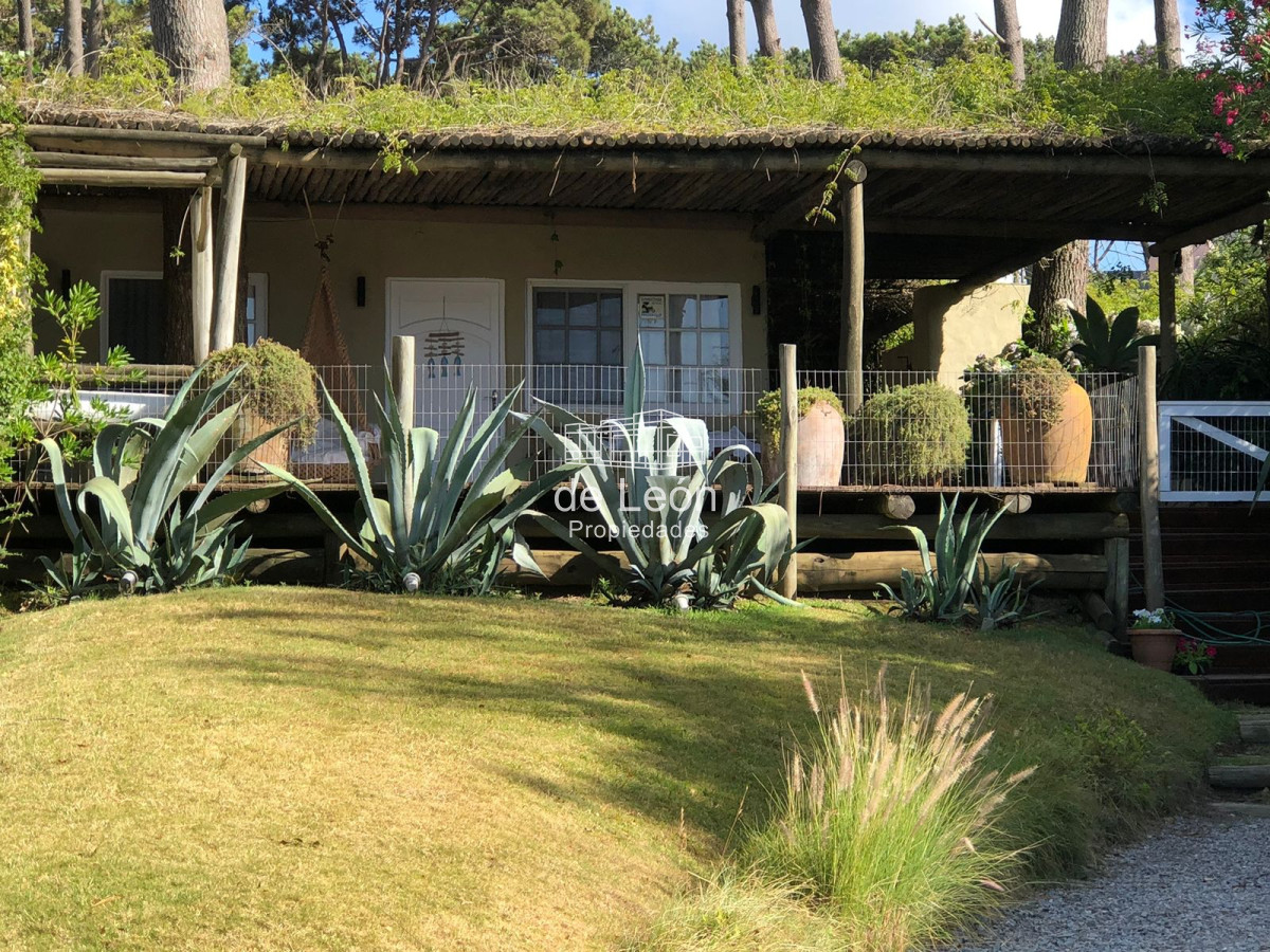 Casa ID.261 - Gran casa de 5 dormitorios + servicio en Montoya, La Barra