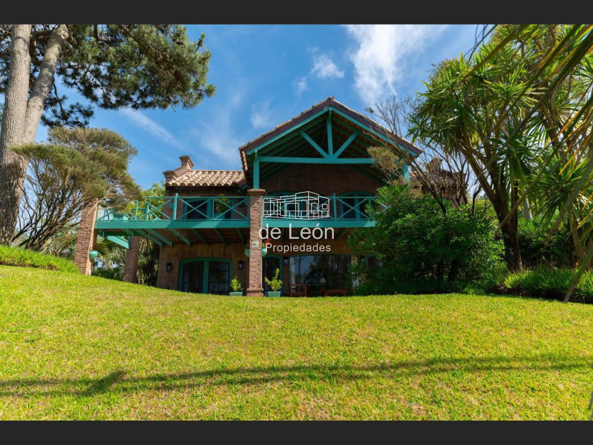 Casa ID.91 - Importante casa de 4 dormitorios en Montoya, La Barra