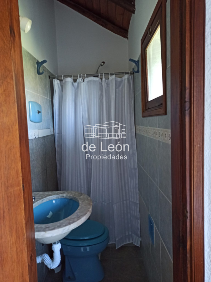Casa ID.15018 - Oportunidad Casa en venta en El Chorro, 5 dormitorios en suite + dependencia con baño