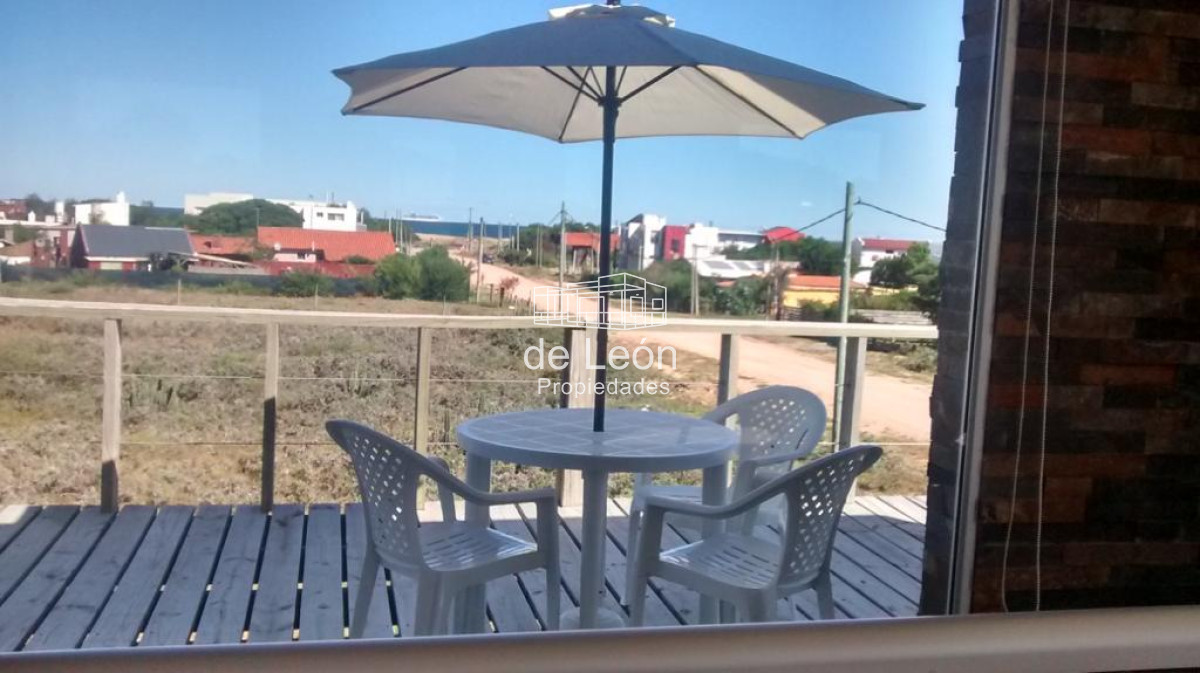 Casa ID.14756 - Se Vende casa de 4 dormitorios en Balneario Buenos Aires