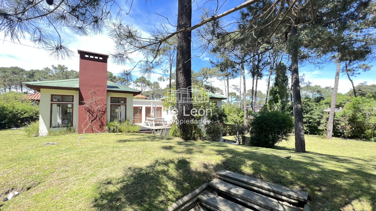 Casa ID.76 - Casa de 5 dormitorios y 5 baños en Motnoya, La Barra