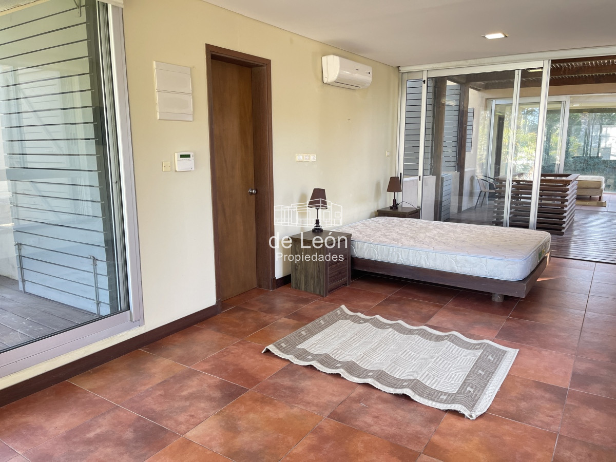 Casa ID.14822 - Casa en venta 4 dormitorios en Montoya