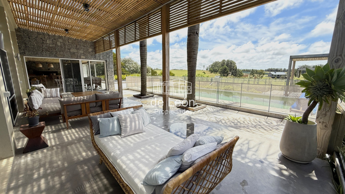 Casa ID.15338 - Casa de 5 dormitorios más servicio en Pueblo Mío, Manantiales