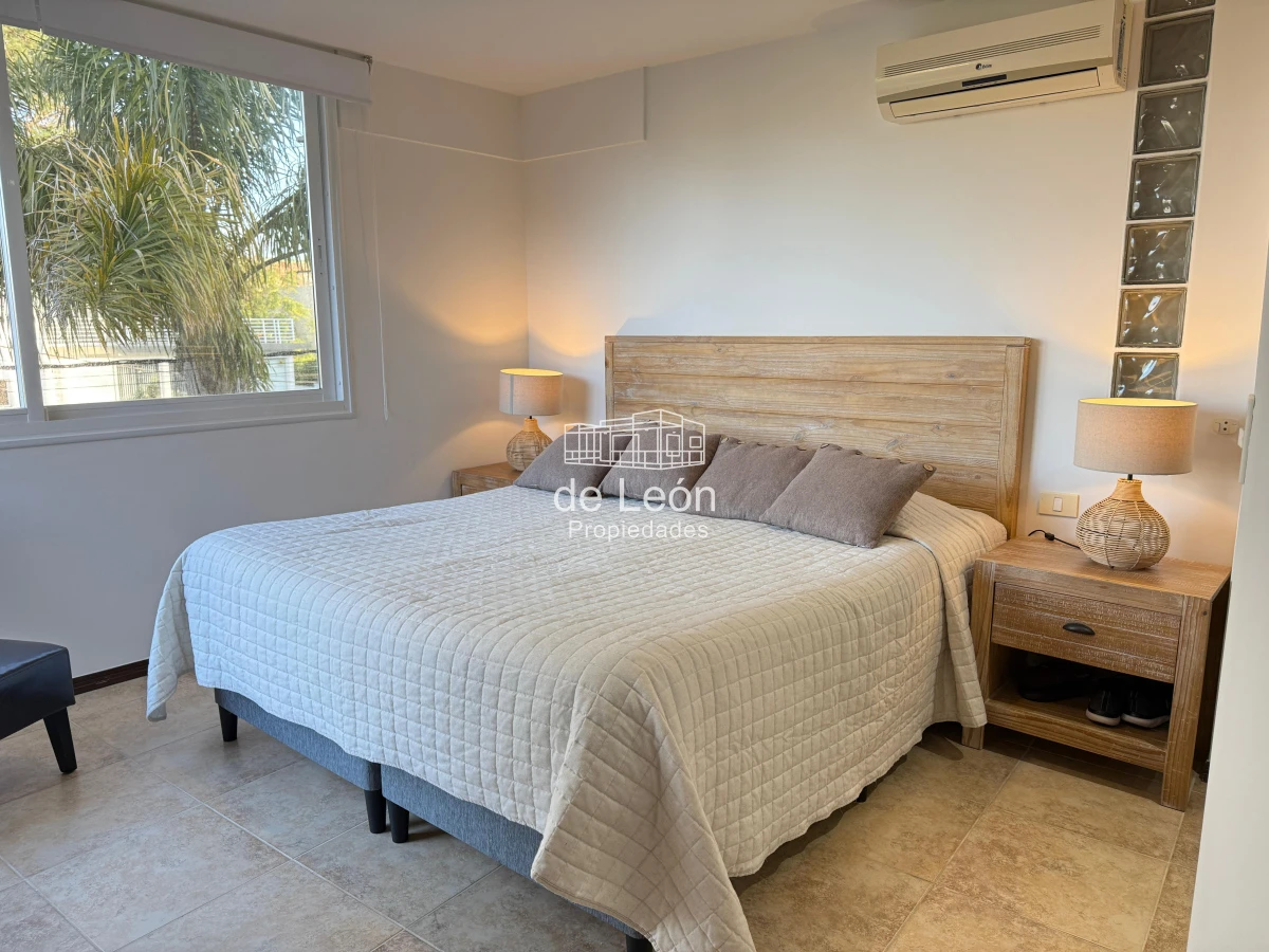 Casa ID.100 - Excelente casa en Montoya La Barra, 4 dormitorios + dependencia + piscina