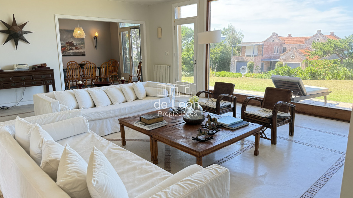 Casa ID.149 - Casa en La Barra, Laguna Blanca