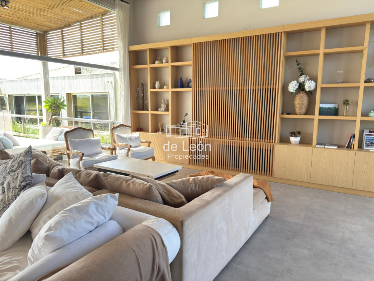 Casa ID.15338 - Casa de 5 dormitorios más servicio en Pueblo Mío, Manantiales