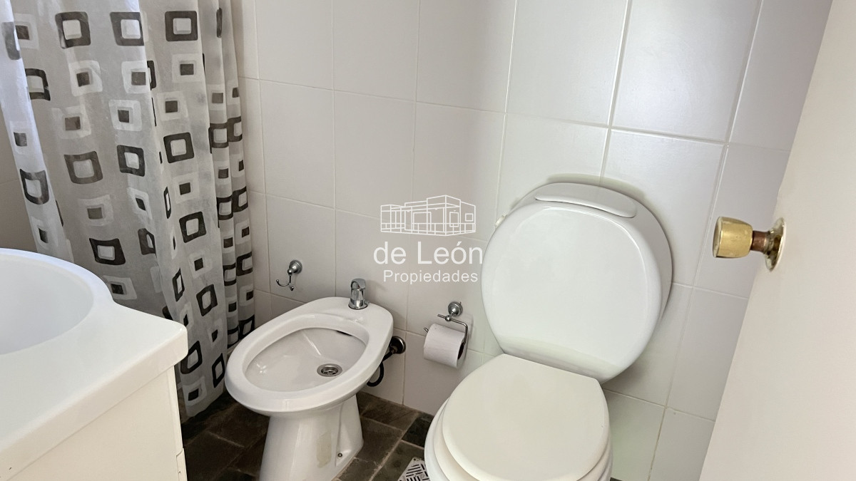 Casa ID.76 - Casa de 5 dormitorios y 5 baños en Motnoya, La Barra