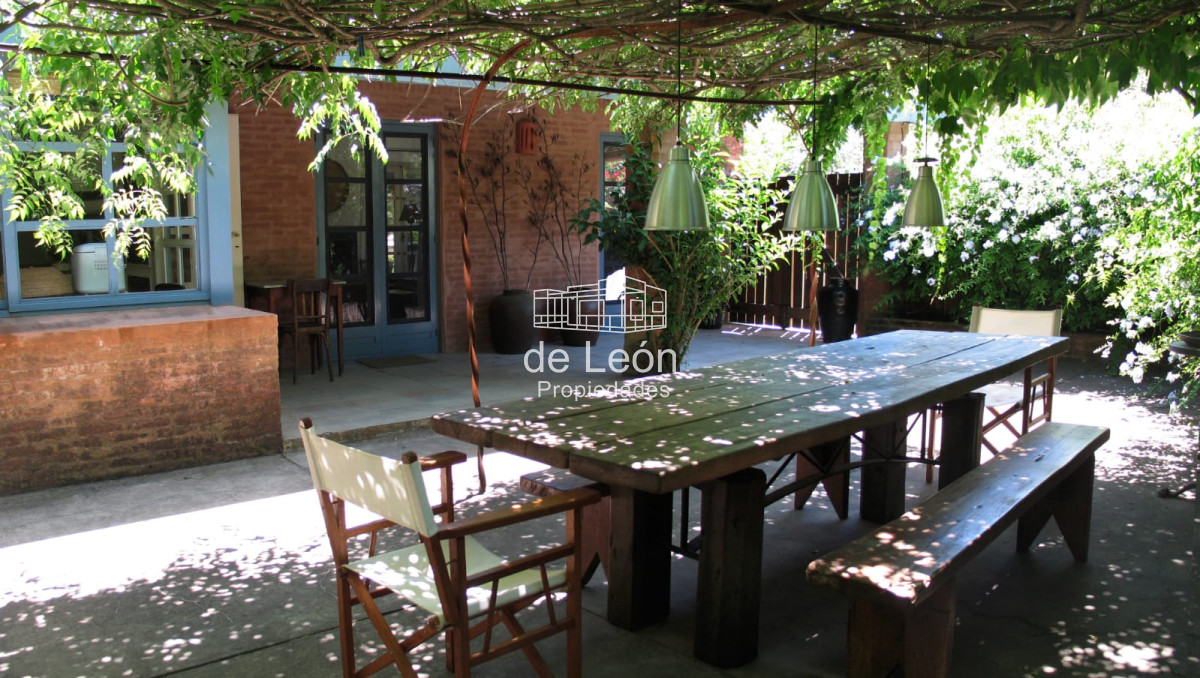 Casa ID.14979 - Excelente casa de 3 dormitorios en suite + dependencia en La Barra