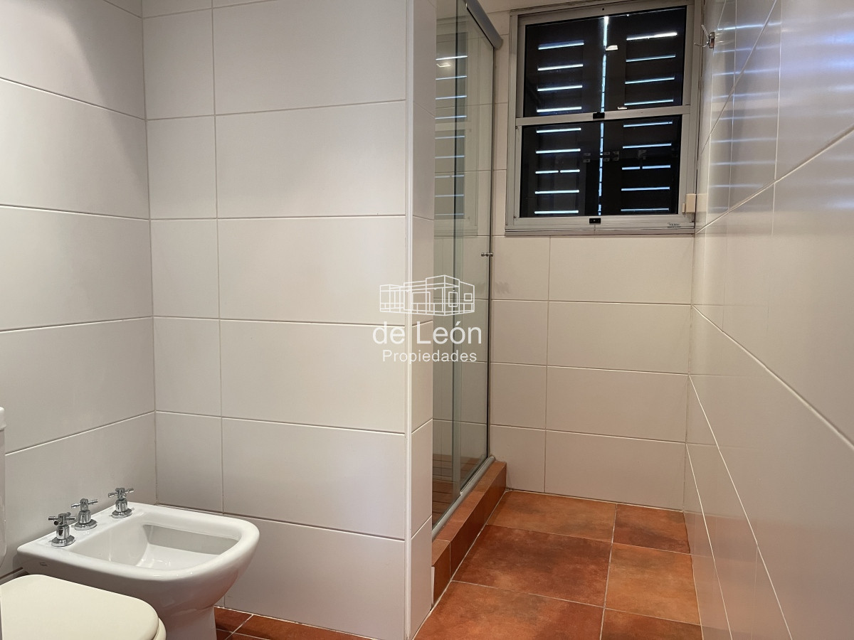 Casa ID.14822 - Casa en venta 4 dormitorios en Montoya