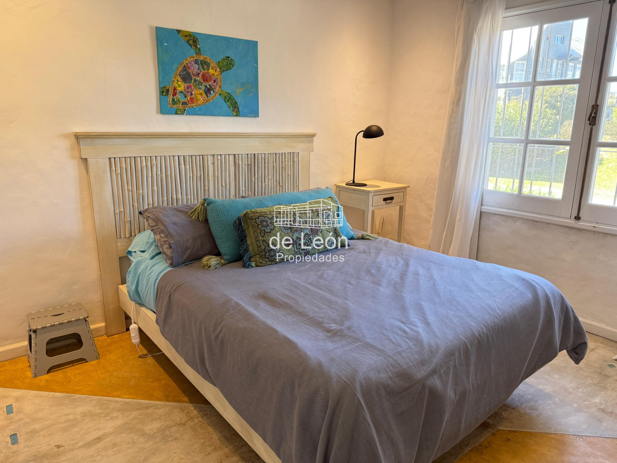 Casa ID.261 - Gran casa de 5 dormitorios + servicio en Montoya, La Barra