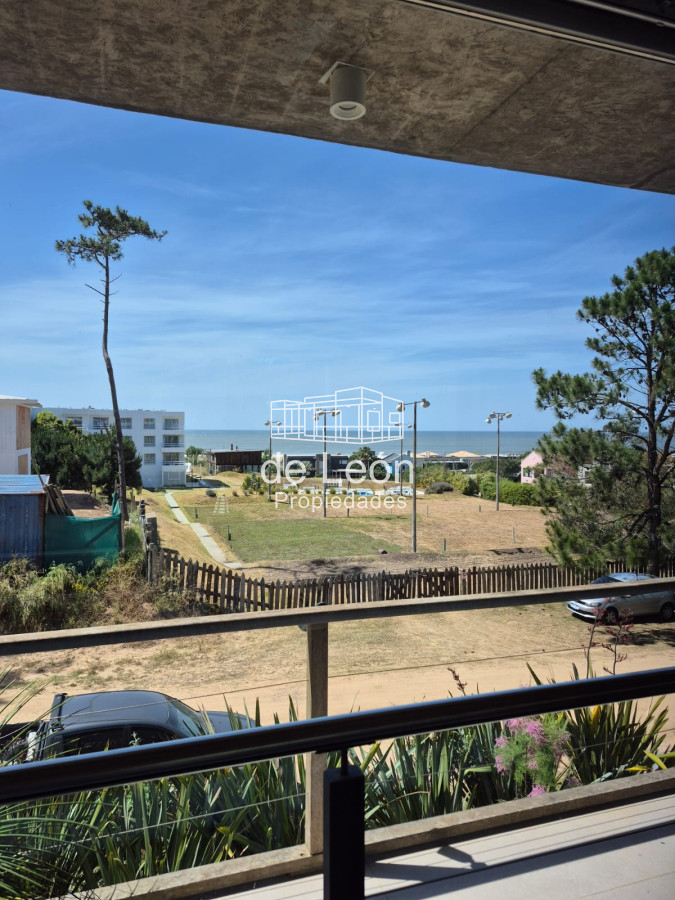 Casa ID.719 - Moderna casa en Montoya La Barra de 3 dormitorios en suite con piscina