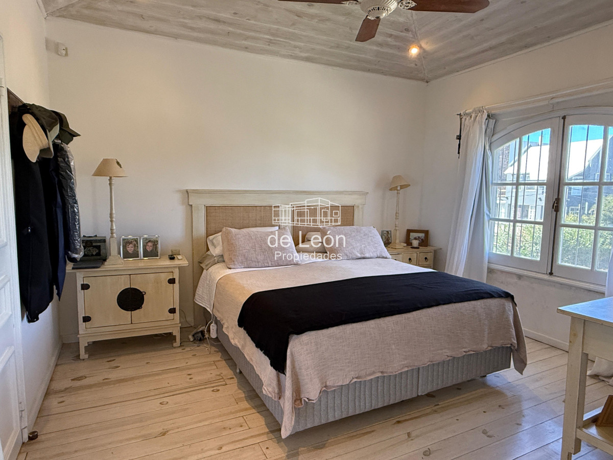 Casa ID.261 - Gran casa de 5 dormitorios + servicio en Montoya, La Barra