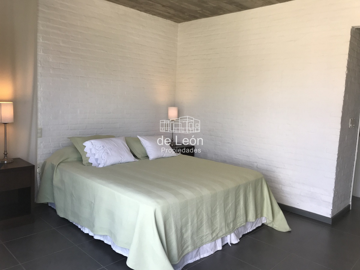 Casa ID.96 - Casa en Montoya de 3 dormitorios en suite y servicio, La Barra