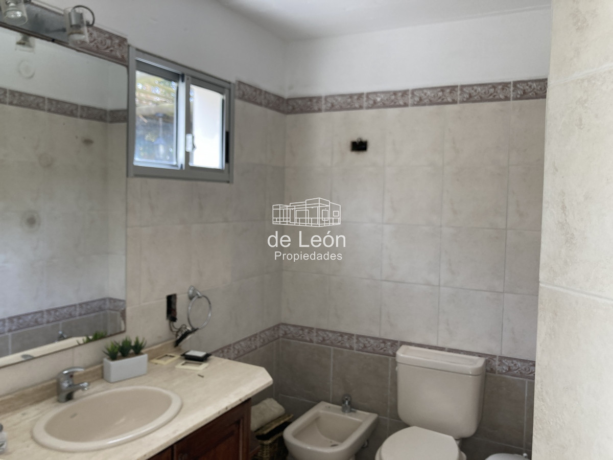 Casa ID.84 - Casa de 6 dormitorios en Montoya, La Barra