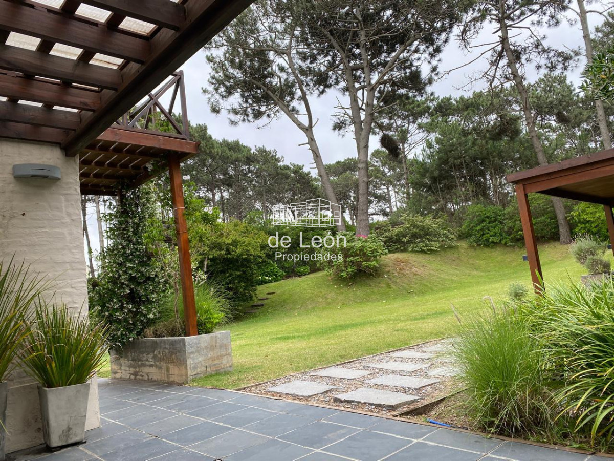 Casa ID.667 - Casa en Montoya de 3 dormitorios y servicio, La Barra