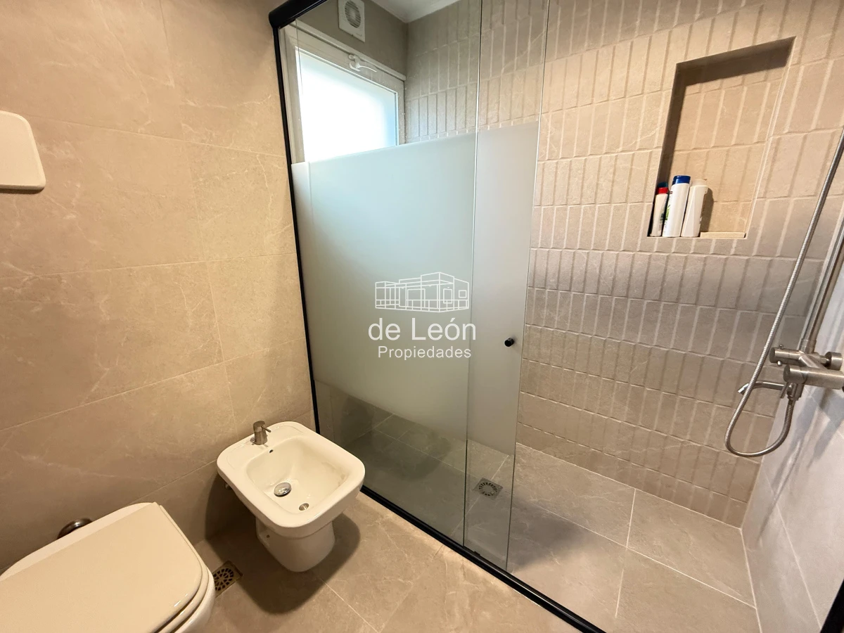 Casa ID.100 - Excelente casa en Montoya La Barra, 4 dormitorios + dependencia + piscina