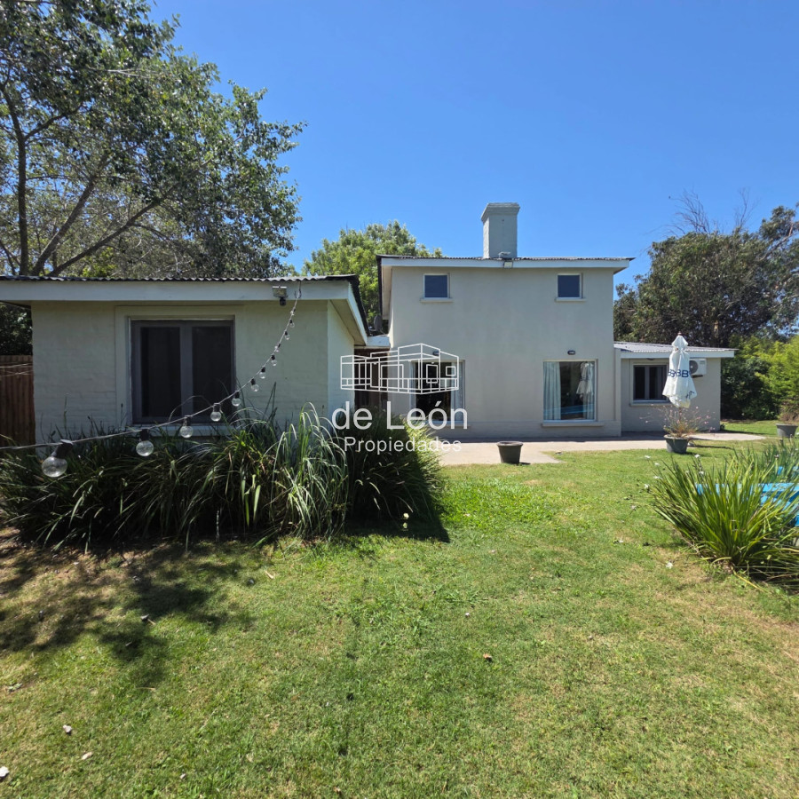 Casa ID.15373 - Casa en La Barra, 3 dormitorios y dependencia de servicio, piscina