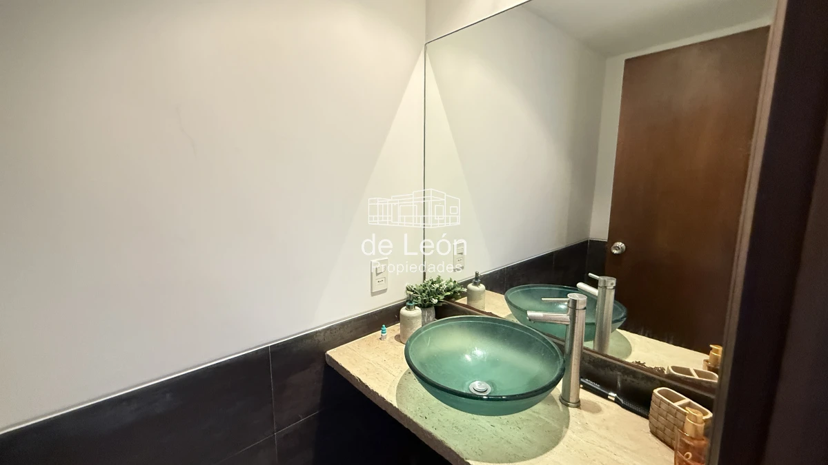 Casa ID.100 - Excelente casa en Montoya La Barra, 4 dormitorios + dependencia + piscina