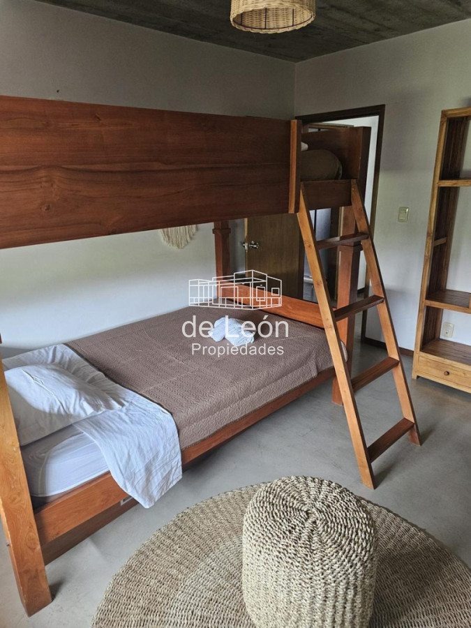 Casa ID.103 - Casa de 3 dormitorios y servicio en Montoya, La Barra