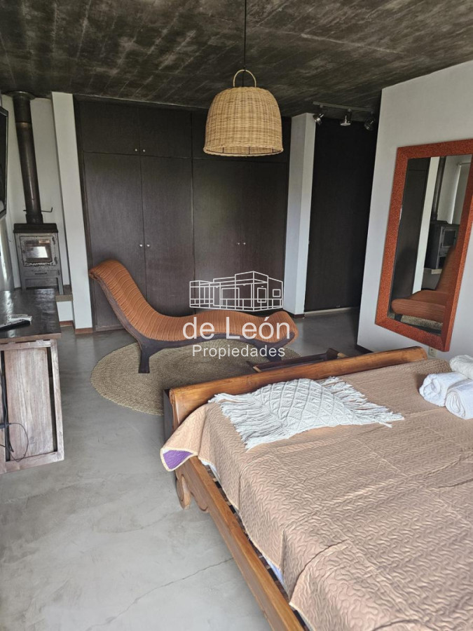 Casa ID.103 - Casa de 3 dormitorios y servicio en Montoya, La Barra