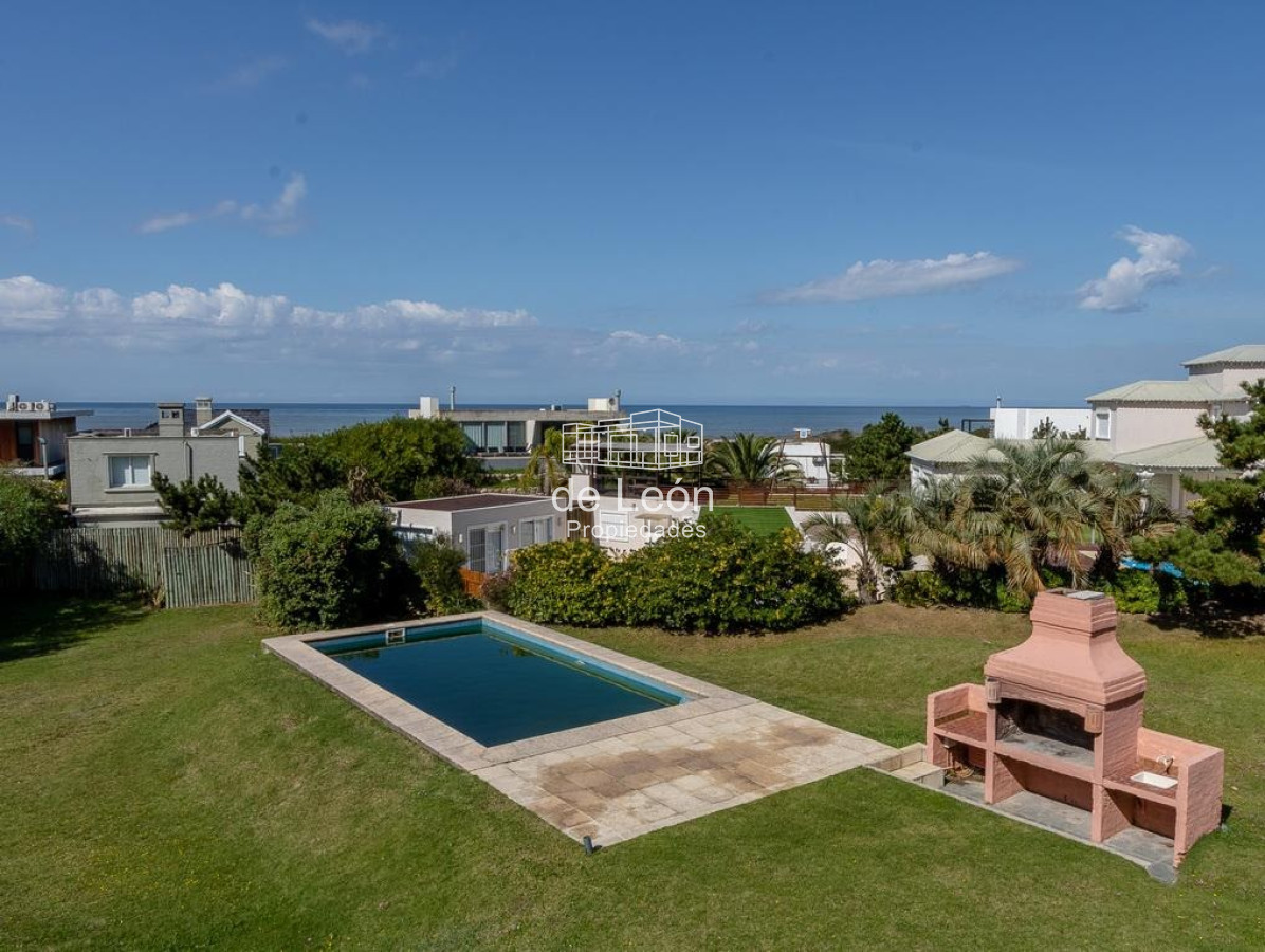 Casa ID.15014 - Amplia casa de 4 dormitorios en Montoya, La Barra vista al mar