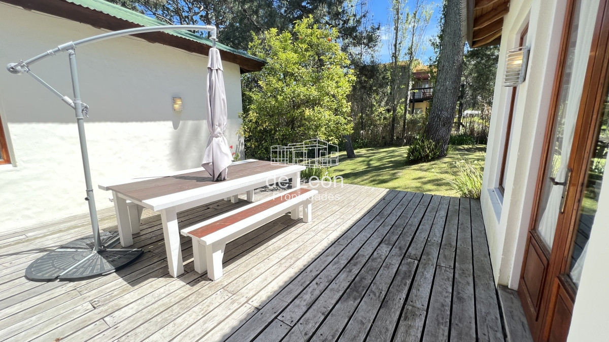 Casa ID.76 - Casa de 5 dormitorios y 5 baños en Motnoya, La Barra