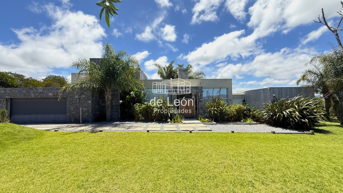 Casa ID.15338 - Casa de 5 dormitorios más servicio en Pueblo Mío, Manantiales