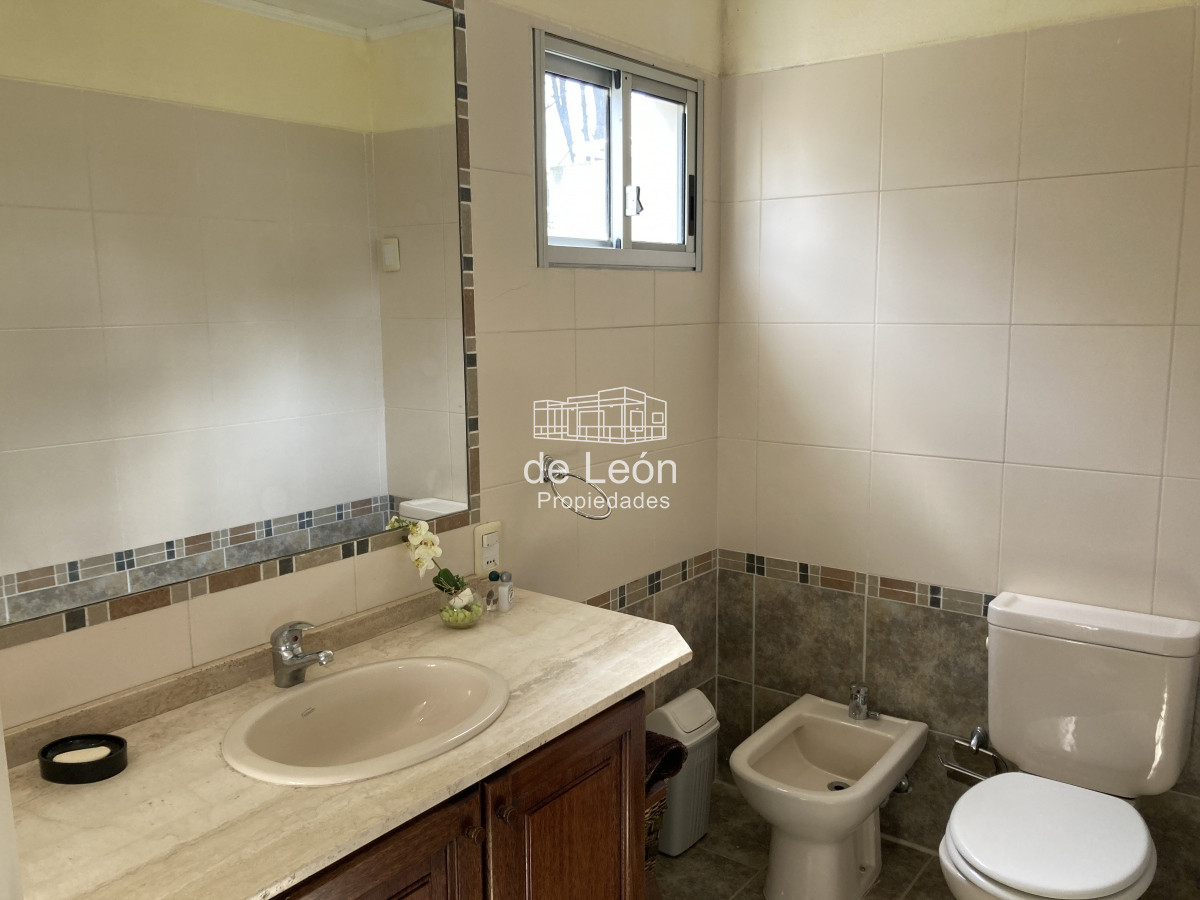 Casa ID.84 - Casa de 6 dormitorios en Montoya, La Barra
