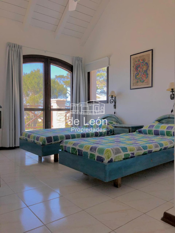 Casa ID.667 - Casa en Montoya de 3 dormitorios y servicio, La Barra