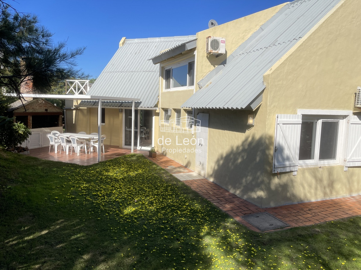 Casa ID.25 - Casa ideal para disfrutar las vacaciones, 4 dormitorios, en Montoya