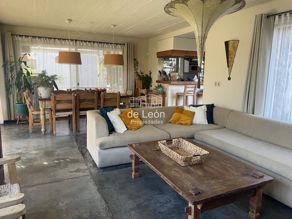 Casa ID.88 - Casa de 4 dormitorios en Montoya, La Barra