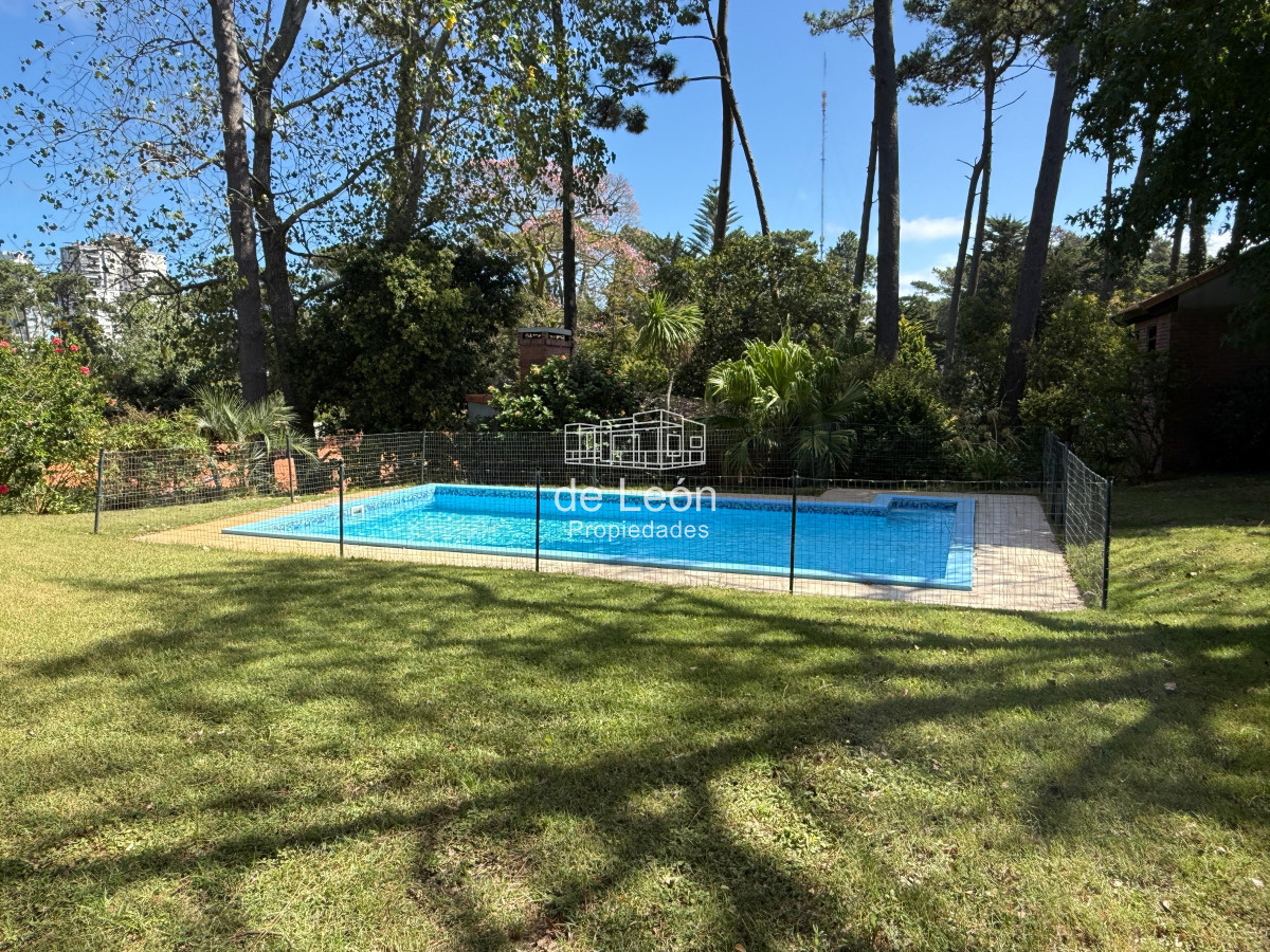 Casa ID.15236 - Casa de 3 dormitorios en zona colegios, Punta Del Este